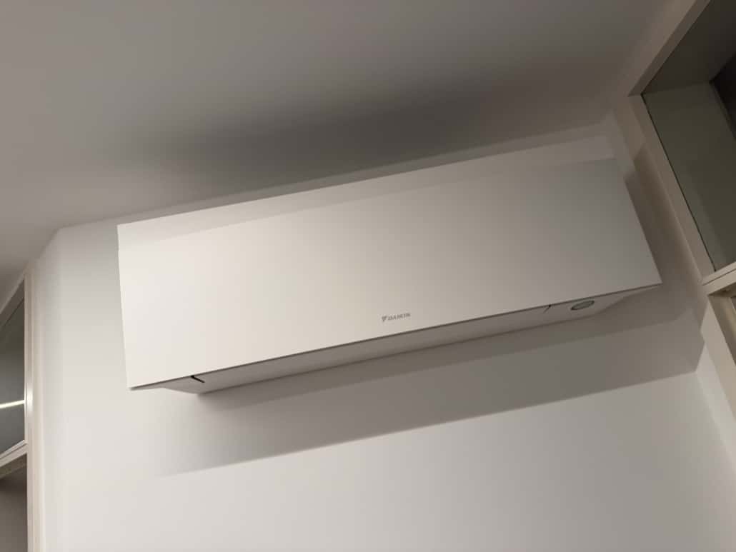 Modernes Daikin Innengerät einer Split-Klimaanlage
