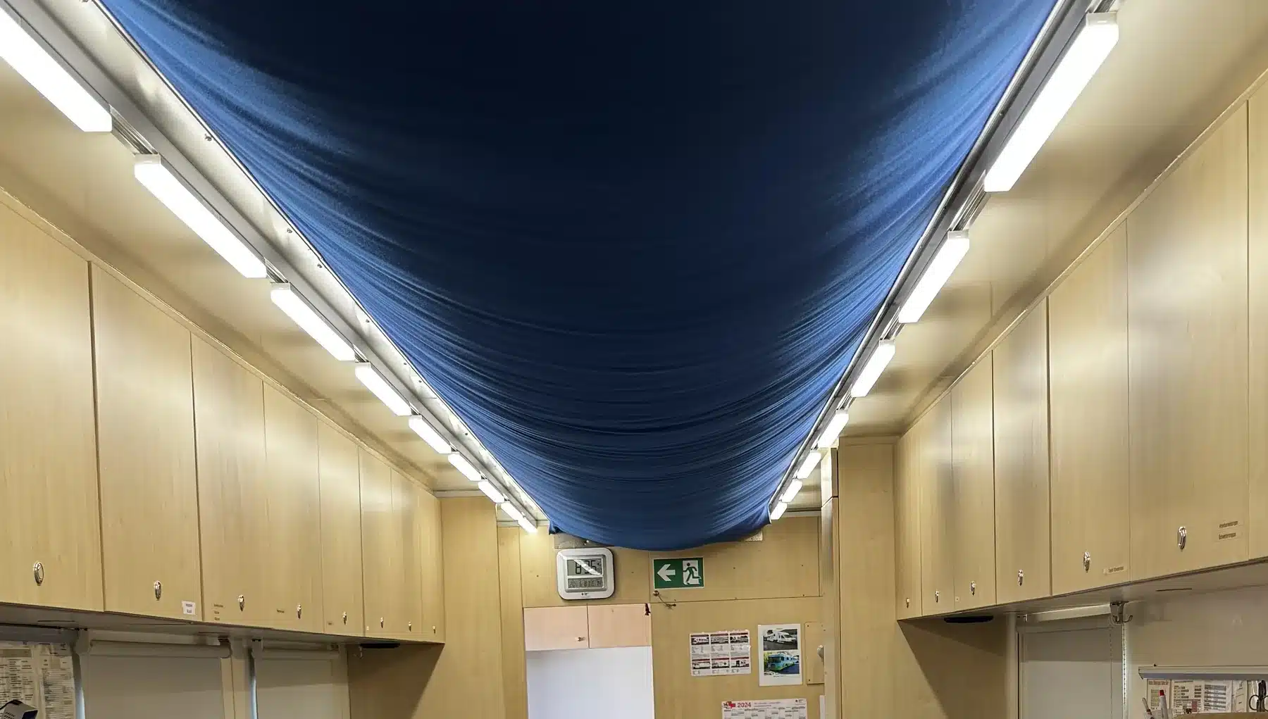 Moderne Arbeitsplatzbeleuchtung